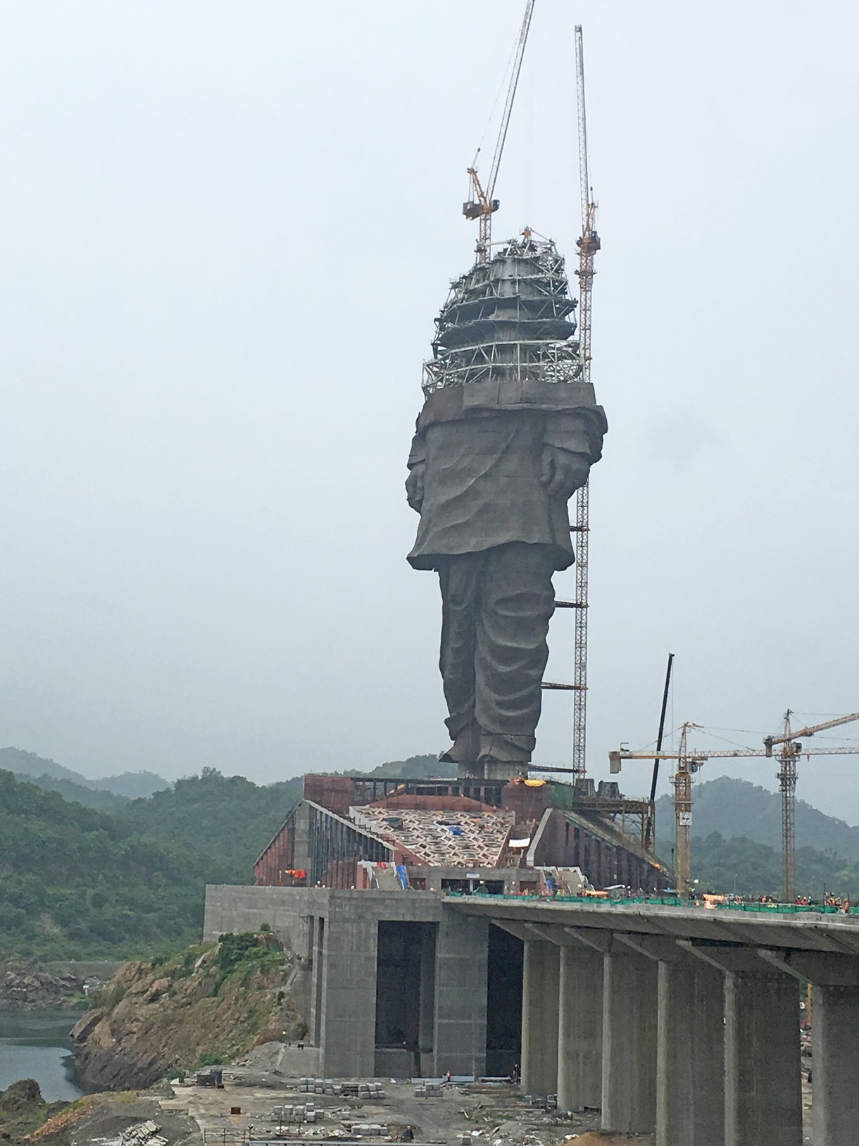 самая большая статуя в мире по высоте